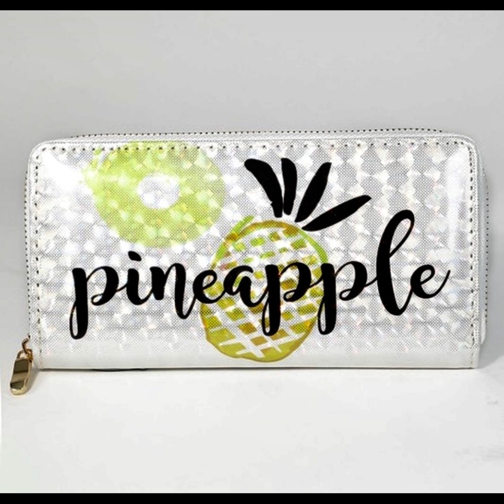 🍍Holographic pineapple zip wallets